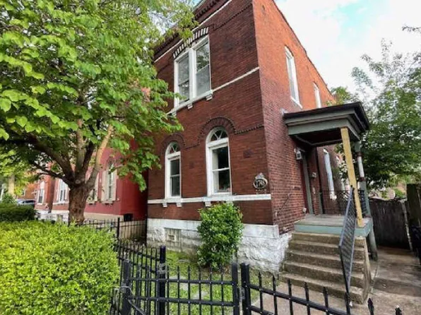 2748 Meramec St, Saint Louis, MO 63118