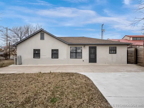 2431 E 1st St, Tulsa, OK 74104