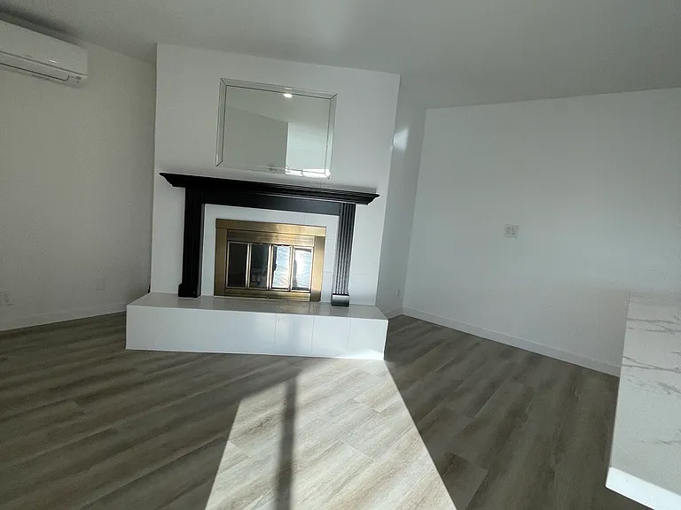 6836 Celia Vista Dr — Photo 14