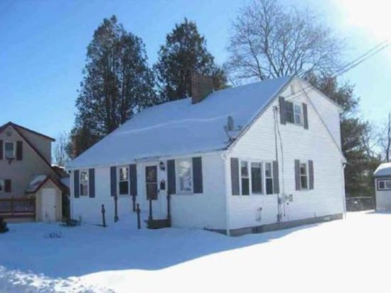 61 Central St, Randolph, ME 04346