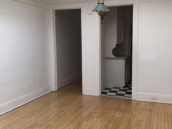 4th image of 711 Broadway N APT 16