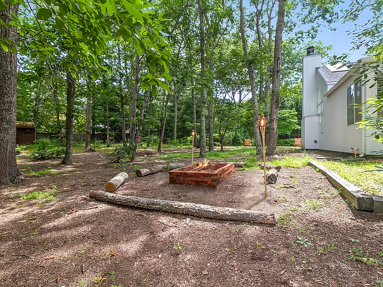 4 Foxglove Rd — Photo 19