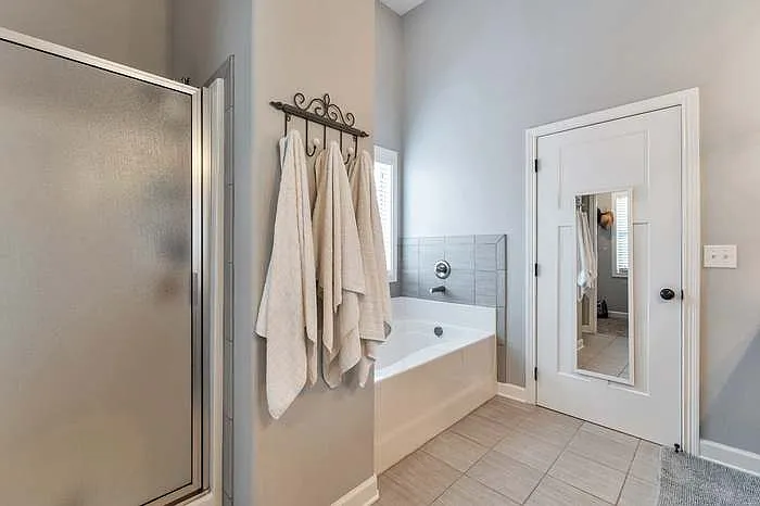 3749 Windhaven Dr — Photo 10