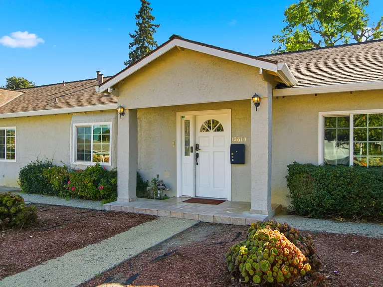 12610 Paseo Flores — Photo 3