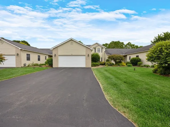 206 Falling Brook Path, Fayetteville, NY 13066