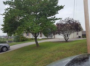 2131 Katie Ln, Dandridge, TN 37725