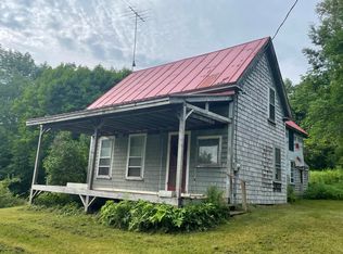 30 Seavey Corner Rd, Mount Vernon, ME 04352