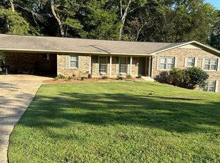 4922 Emerald Bay Dr, Northport, AL 35473