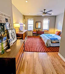 811 Walton Avenue, #E19