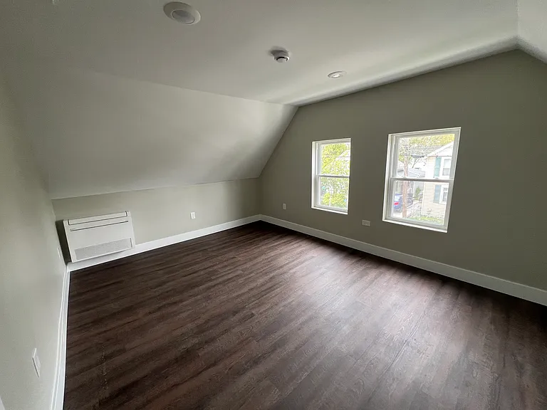 13 Columbia Ave — Photo 29