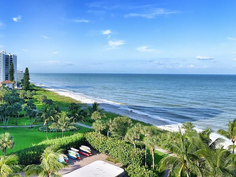 4001 Gulf Shore Blvd N #707 — Photo 1