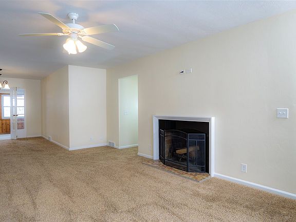 3rd image of 1726 Belmont Ave