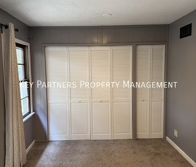 821 S Edgemere Dr — Photo 12