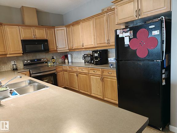 2nd image of 300 Palisades Way #427