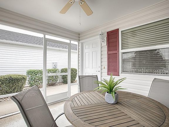 5th image of 2442 Overstreet Pl