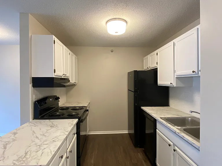 1068 N Raymond Ave #104 — Photo 10