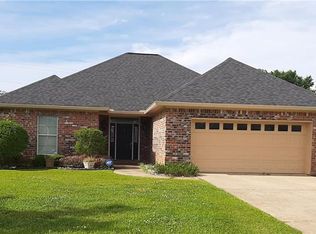 110 Willow Lake Blvd, Bossier City, LA 71111
