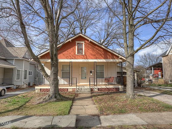 2nd image of 537 E Macon St