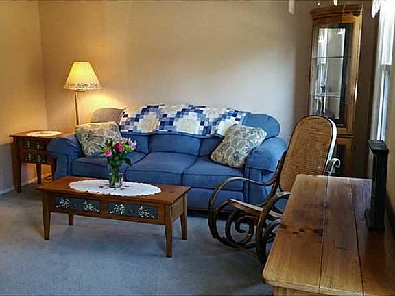3rd image of 5854 Dashwood Dr