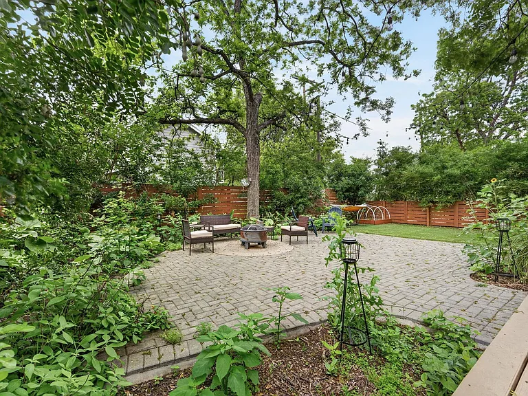 2601 Willow St #B — Photo 23