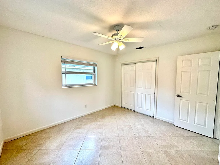 10134 Plant Dr — Photo 16