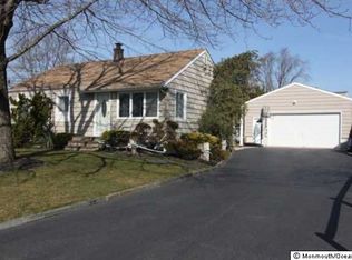 307 Hemlock Dr, Neptune, NJ 07753