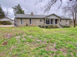 45 Noland Dr, Fayetteville, TN 37334