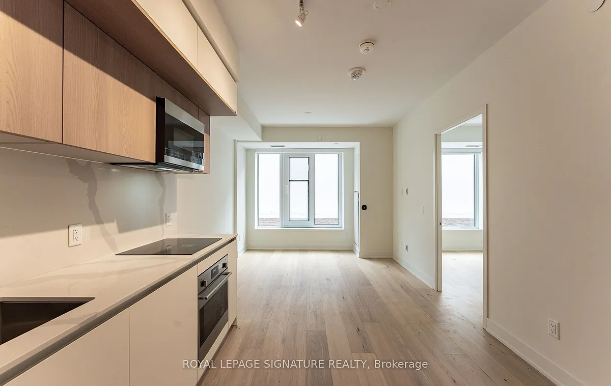 Building Photo - 322 Dupont St #210