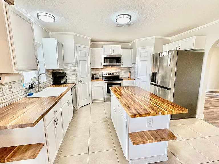 2015 Canopy Dr — Photo 4