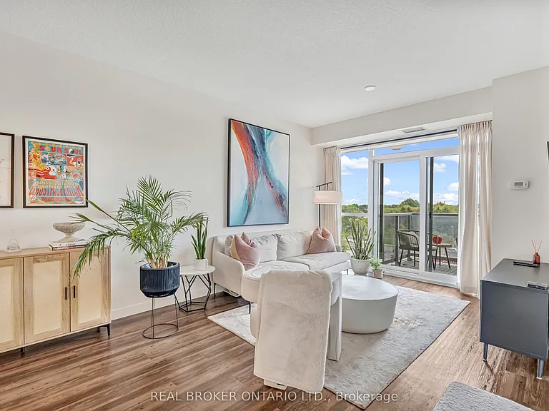 2093 Fairview St #607 — Photo 10