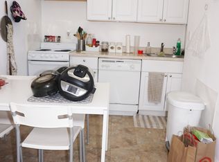 1086 Commonwealth Ave APT 404, Boston, MA 02215