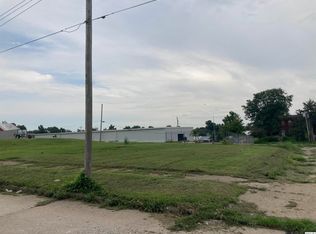 420 Maiden Ln, Quincy, IL 62301