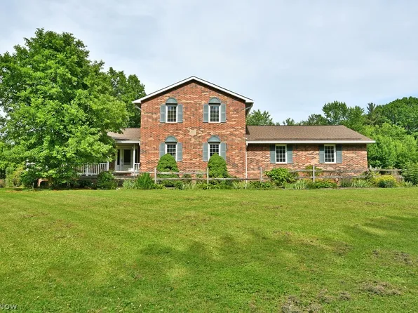 55 E South Range Rd, North Lima, OH 44452