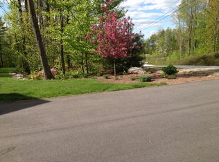 8 Wexford Dr, Chichester, NH 03258