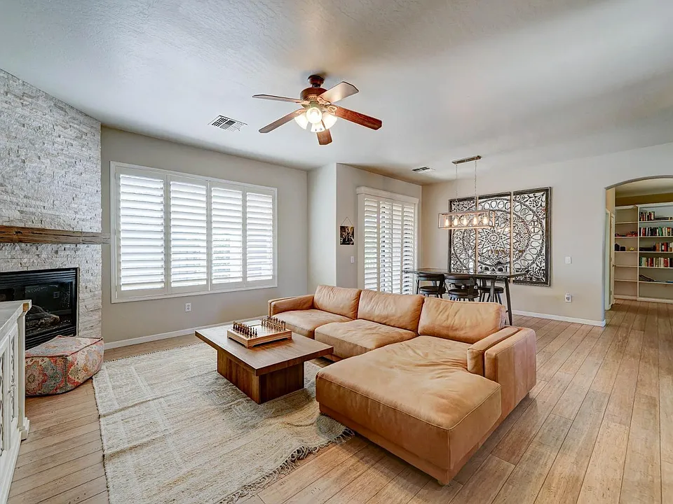 3131 E Legacy Dr #2123