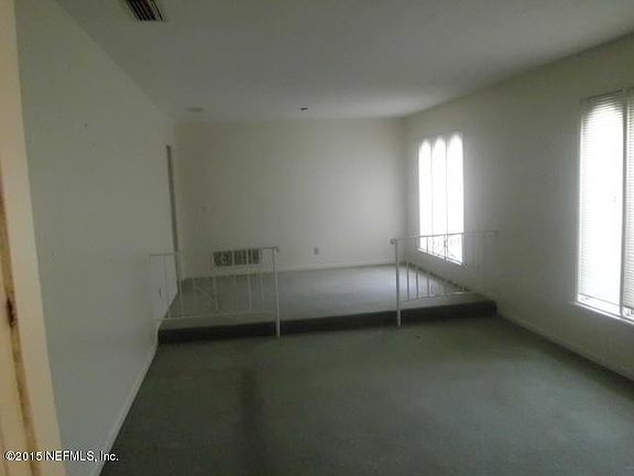 4th image of 148 Dow Ct