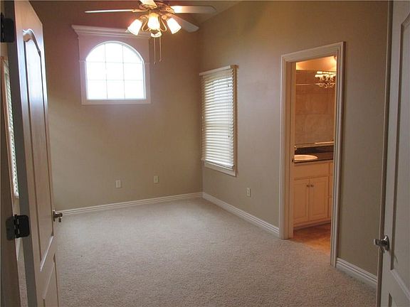 4th image of 2619 S Everest Ave