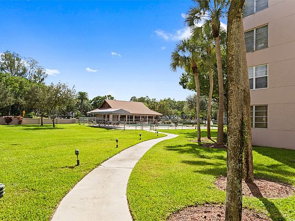 4th image of 1911 Sabal Palm Drive #307