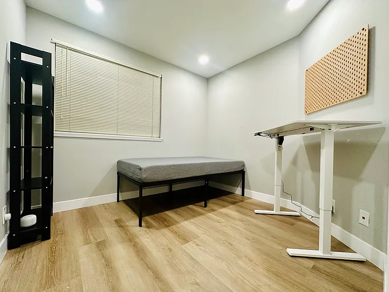 451 S Oakland Ave #5 — Photo 13