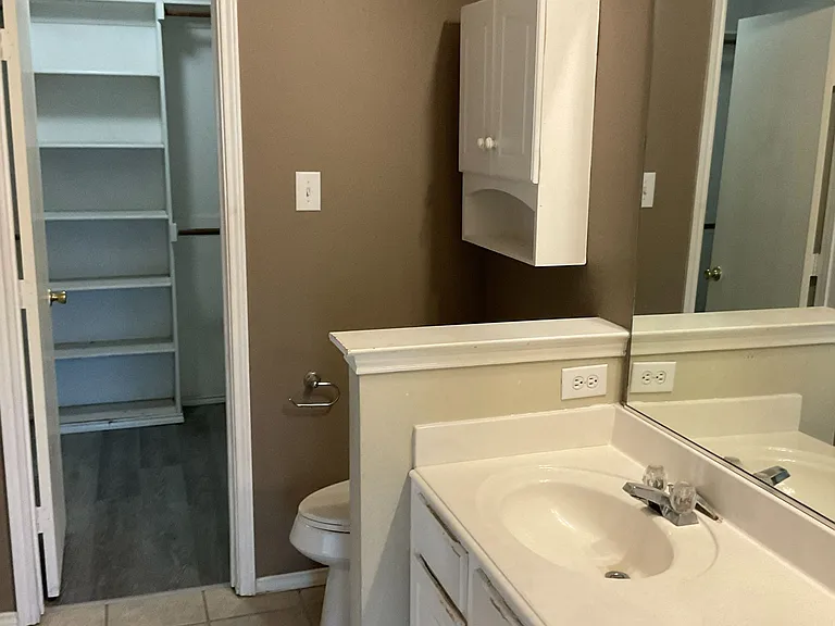 1001 Stockton Dr — Photo 16