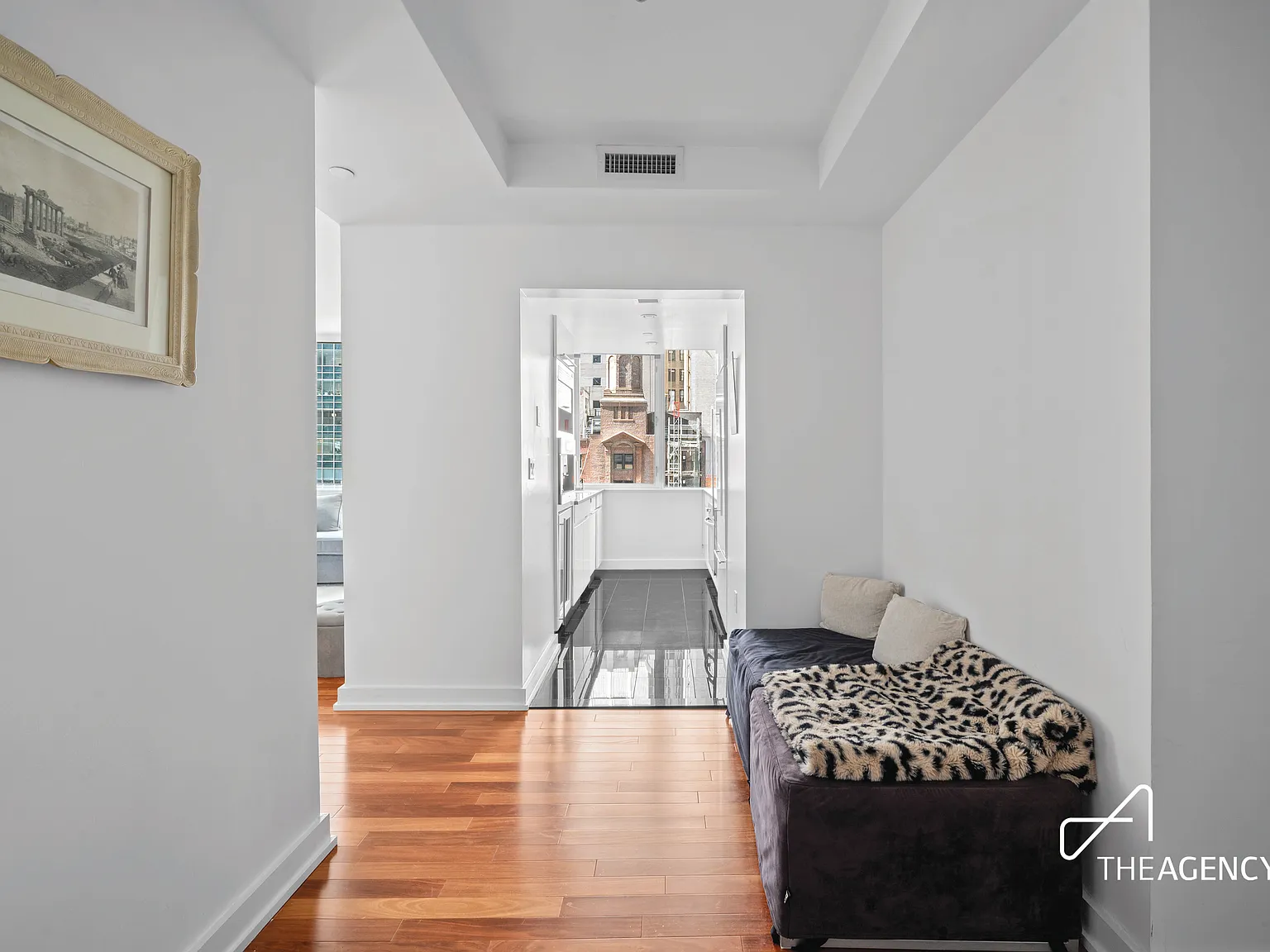 60 East 55th Street — Photo 4