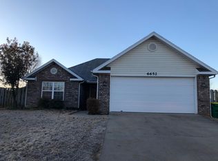 6652 Cutter Ct, Springdale, AR 72762