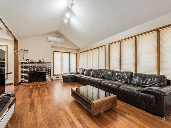 3rd image of 80-04 210th St #1