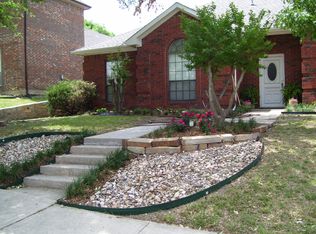 4402 Emerald Dr, Carrollton, TX 75010