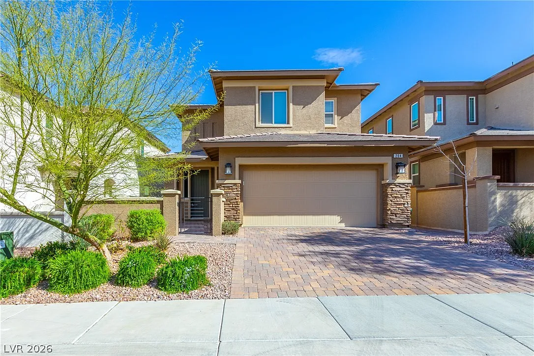 3 bed, 2.5 bath, 2030 sqft, $2,450 — Photo 1