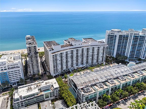 3rd image of 6039 Collins Ave APT 809