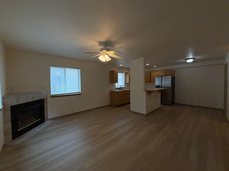 1726 - McArthur Family Trust — Photo 17