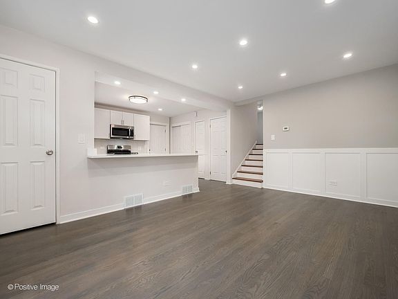 5th image of 9136 S Union Ave