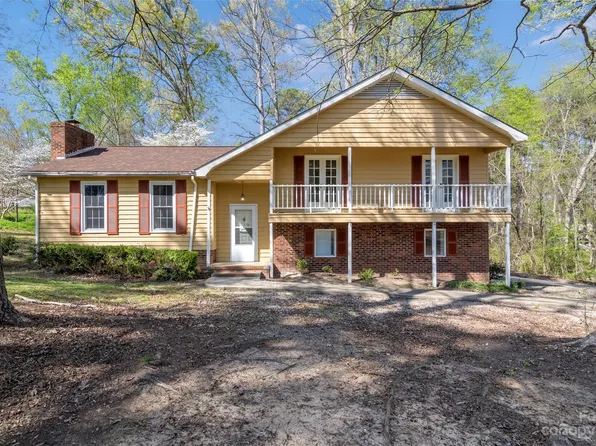 916 Edgewood Cir, Chester, SC 29706