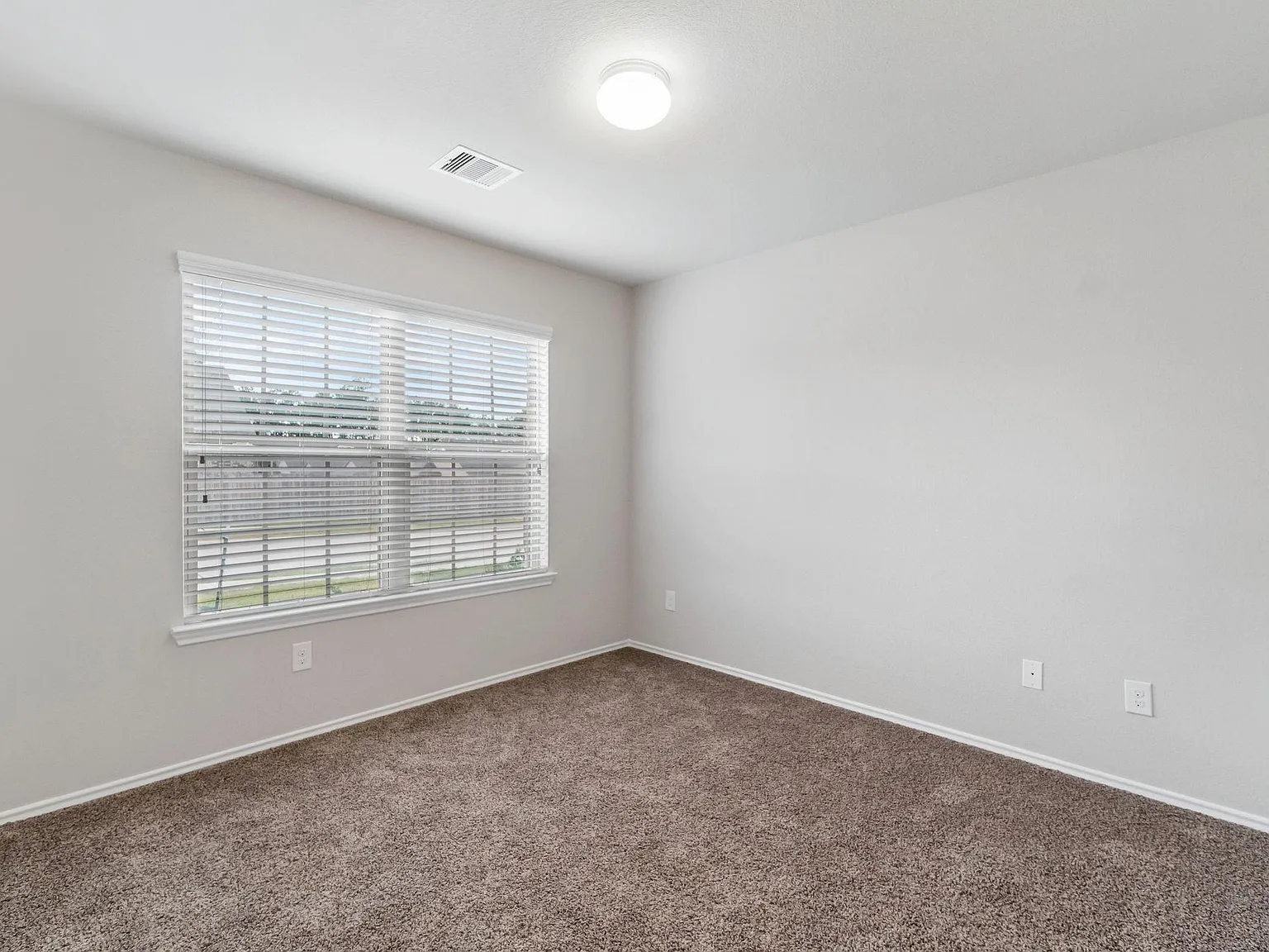 4 bed, 2.0 bath, 1790 sqft, $2,250 — Photo 3